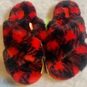 PINK Victoria's Secret Red and Black Fuzzy Slippers. Medium 7-8